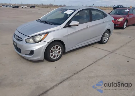 2013 Hyundai Accent Gls z USA, uszkodzony, nr VIN KMHCT4AE0DU463952